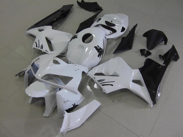 2005-2006 White with Special Decals Honda CBR600RR Motorcylce Fairings Canada 2005-2006 White with Special Decals Honda CBR600RR Motorcylce Fairings Canada